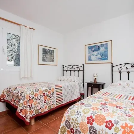 Вилла Puerto Del Carmen Sleeps 6 Pool Wifi *